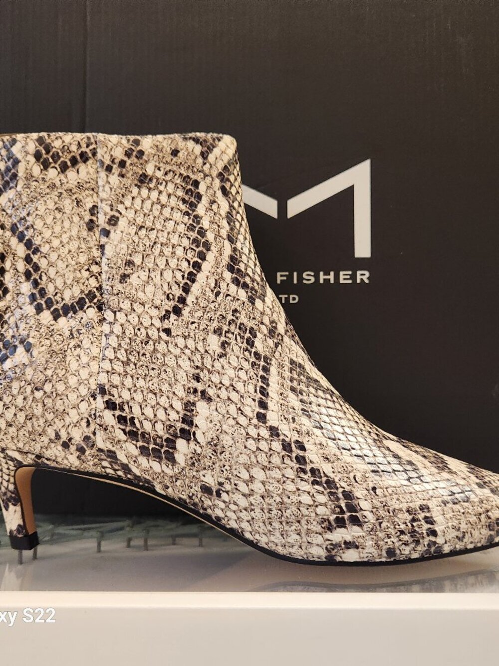Marc Fisher "Itzia3" Kitten Heeled Snake print Booties. NIB. Size 7